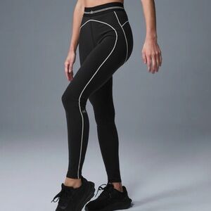 ALO Yoga Airbrush Heart Throb Leggings